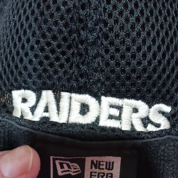 Raiders Gray and Black Cap - Picture 7 of 12